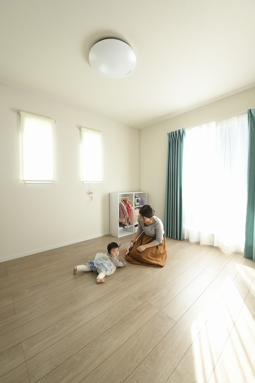 ■大屋根のラインの美しさと重厚感ある外観の家