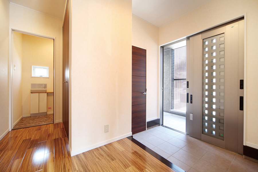 コートラインが映える家