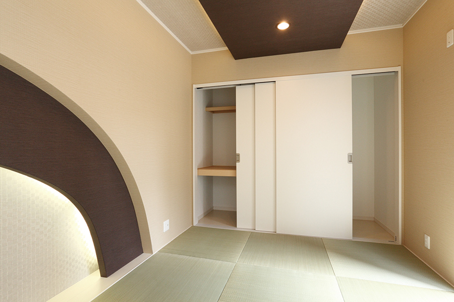 木目調でナチュラルな家