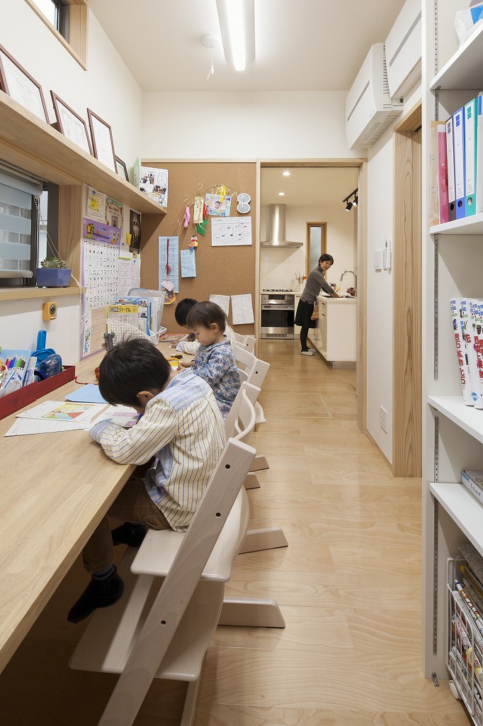 ■上質な木の建具や家事楽動線 光と風薫る心落ち着く住まい