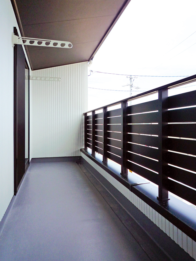 モノトーンでまとめたシャープな家