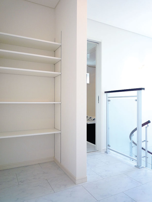 大開口リビング窓のある家