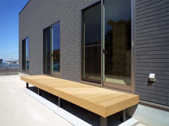 3色キューブな家