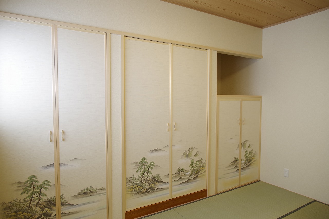 ■大屋根のラインの美しさと重厚感ある外観の家