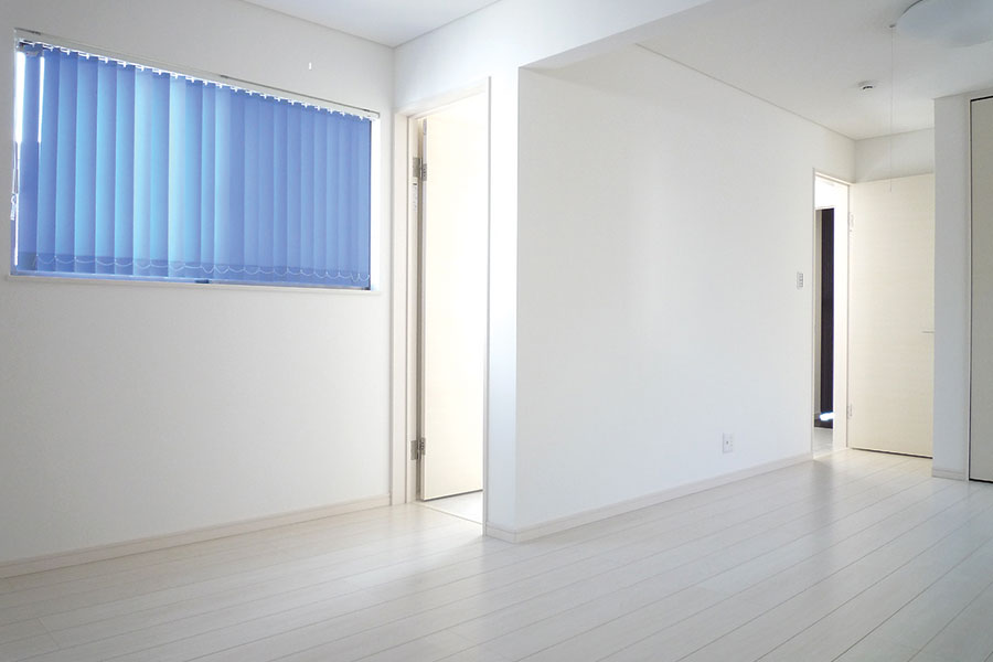 大開口リビング窓のある家