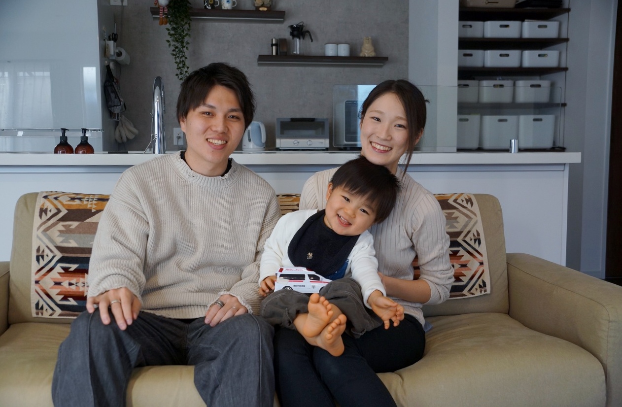 ■共働き若夫婦の 住みやすさを追求 収納力と家事動線が 自慢の家